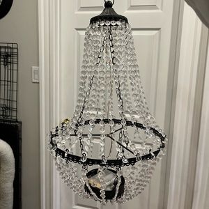 Chandelier with battery operated lights